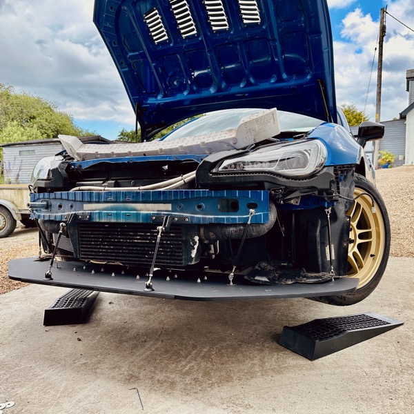 86 Days team and personal cars - the people behind your track day experience